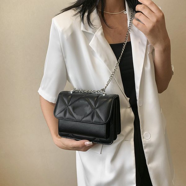 day packs brand summer new lingge chain women's handbags fashion versatile one shoulder crossbody handheld small square bag storage pho
day packs brand summer new lingge chain women's handbags fashion versatile one shoulder crossbody handheld small square bag storage pho