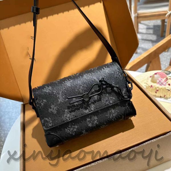 mini crossbody bag, small square bag, fashionable and versatile, classic mini crossbody bag series bag, available in three colors 104367
mini crossbody bag, small square bag, fashionable and versatile, classic mini crossbody bag series bag, available in three colors 104367