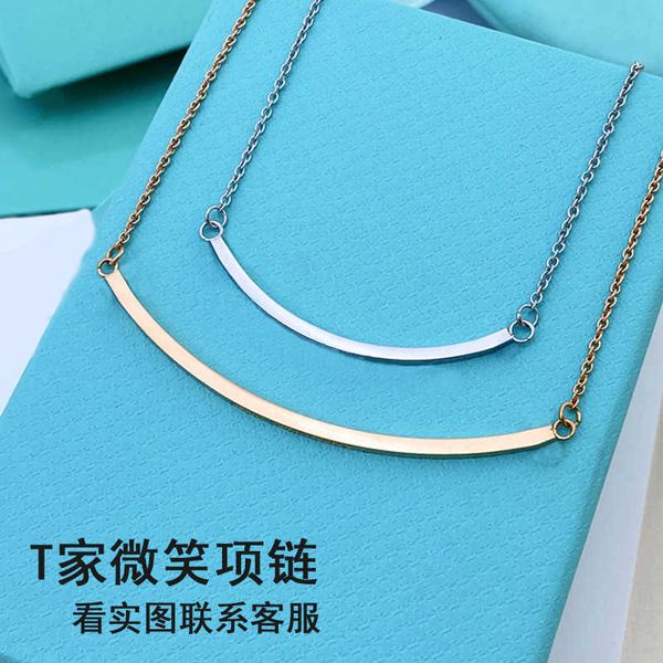 classic tiffay smile necklace titanium steel plated with 18k rose gold large and small smooth face full of diamonds pendant collarbone chain, Silver
classic tiffay smile necklace titanium steel plated with 18k rose gold large and small smooth face full of diamonds pendant collarbone chain, Silver