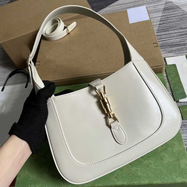 2023 factory direct sales jackie's new underarm is casual and versatile. smooth solid leather one shoulder crossbody carrying bag for w
2023 factory direct sales jackie's new underarm is casual and versatile. smooth solid leather one shoulder crossbody carrying bag for w