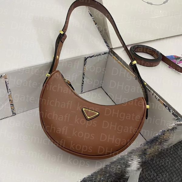 fashionable italian luxury leather shoulder bag mirror quality 1:1 women diagonal underarm bag double shoulder strap designer bags
fashionable italian luxury leather shoulder bag mirror quality 1:1 women diagonal underarm bag double shoulder strap designer bags