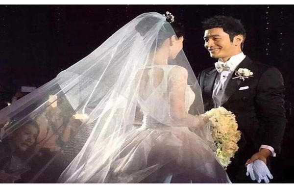 2017 wedding veil 5 meters long cathedral wedding veil white cut edge two layers bridal veil7428900, Black
2017 wedding veil 5 meters long cathedral wedding veil white cut edge two layers bridal veil7428900, Black