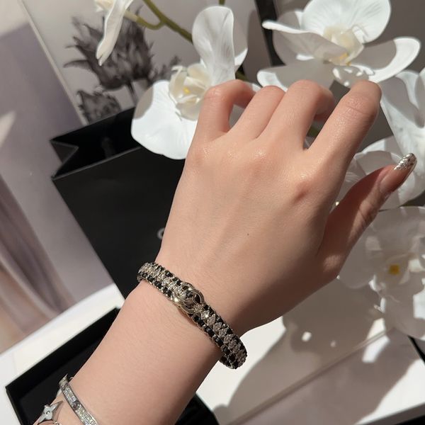 designer bracelet luxury bracelets letter charm bracelet bracelets fashion trend women classic jewelry high quality, Black
designer bracelet luxury bracelets letter charm bracelet bracelets fashion trend women classic jewelry high quality, Black