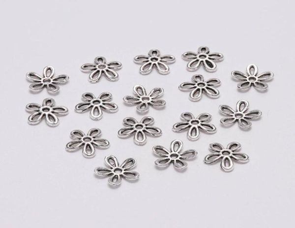 500pcs tibetan silver flower metal bead caps bead end caps 115mm filigree jewelry findings connector beads cap diy jewelry3664425
500pcs tibetan silver flower metal bead caps bead end caps 115mm filigree jewelry findings connector beads cap diy jewelry3664425