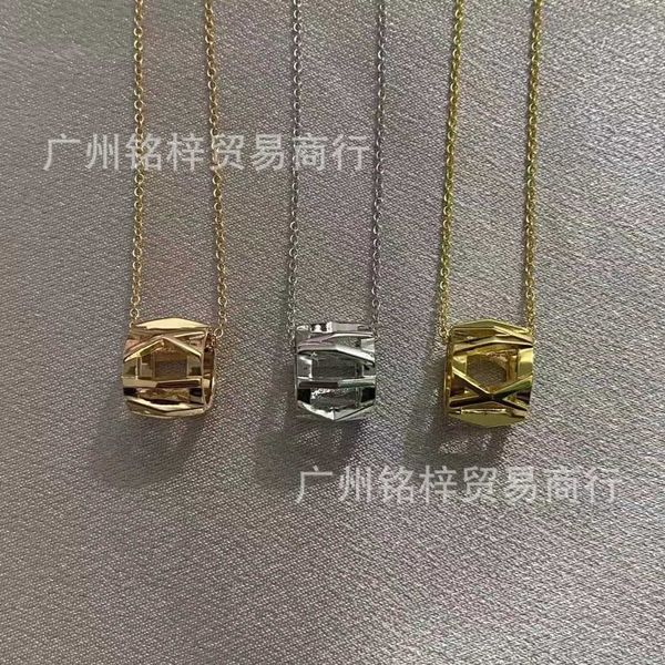 original t'home s925 silver fashion hollow out roman numerals pendant women's necklace
original t'home s925 silver fashion hollow out roman numerals pendant women's necklace