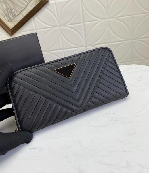 mens women designer wallets luxurys triangle mark purses high-quality famous stylist card holder fashion metal letters long slim clutch with, Red;black
mens women designer wallets luxurys triangle mark purses high-quality famous stylist card holder fashion metal letters long slim clutch with, Red;black