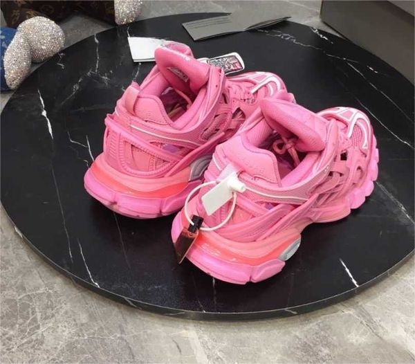 womens designer mens track casual shoes sneakers lighted leather sports trainer nylon printed platform sneakers men light shoes with box, Black
womens designer mens track casual shoes sneakers lighted leather sports trainer nylon printed platform sneakers men light shoes with box, Black