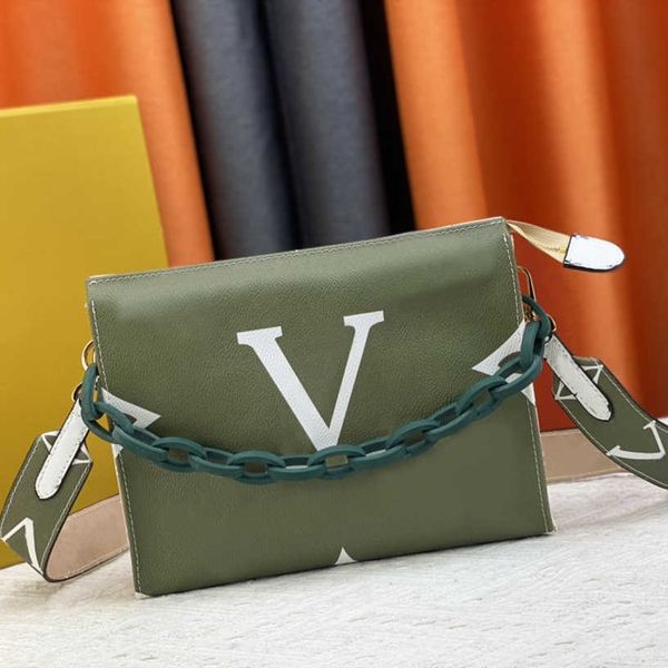 classic presbyard clutch bag high-quality designer shoulder bags evening dress chain handbag fashion women crossbody bag premium purse m4754
classic presbyard clutch bag high-quality designer shoulder bags evening dress chain handbag fashion women crossbody bag premium purse m4754