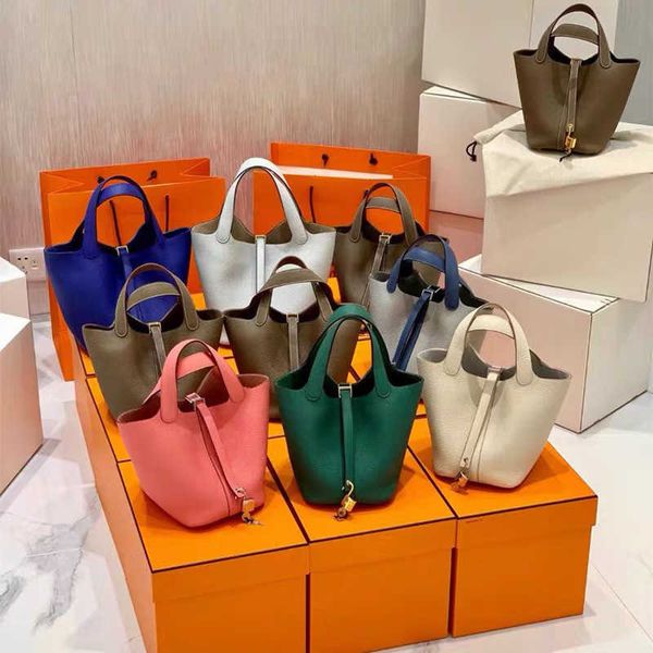 Designer Bags Women's Handbags Vegetable Basket Togo Bucket Bag Top Layer Leather Handbag New Fashion Versatile Large Capacity Hand Tote, Red
Designer Bags Women's Handbags Vegetable Basket Togo Bucket Bag Top Layer Leather Handbag New Fashion Versatile Large Capacity Hand Tote, Red
