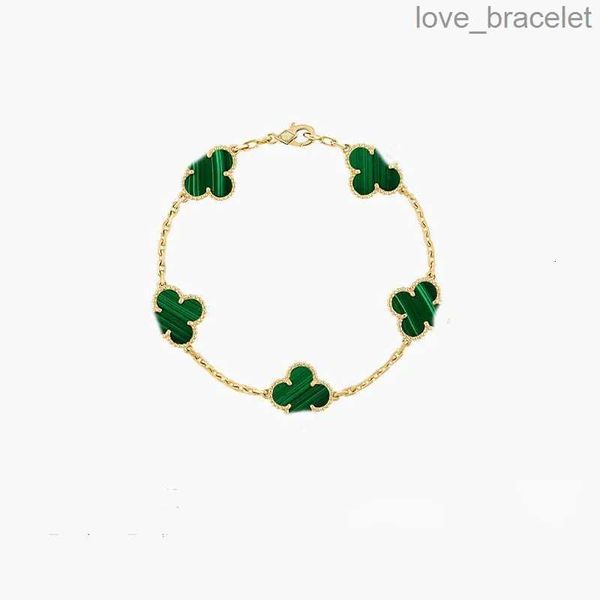 designer bracelets van clover bracelet designer fashion charm s for girls women 18k gold silver black white red green brand bracelet wedding
designer bracelets van clover bracelet designer fashion charm s for girls women 18k gold silver black white red green brand bracelet wedding
