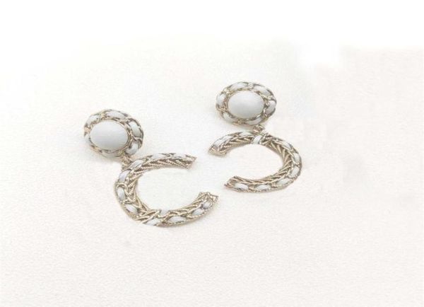 2022 charm drop earring with black and white color genuine leather and round beads in 18k gold plated for women weddin6707445, Golden
2022 charm drop earring with black and white color genuine leather and round beads in 18k gold plated for women weddin6707445, Golden