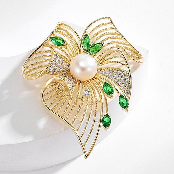 fashion hollow leaves alloy brooches women exquisite elegant shiny rhinestones crystal brooches clothes accessories jewelry gift, Silver
fashion hollow leaves alloy brooches women exquisite elegant shiny rhinestones crystal brooches clothes accessories jewelry gift, Silver