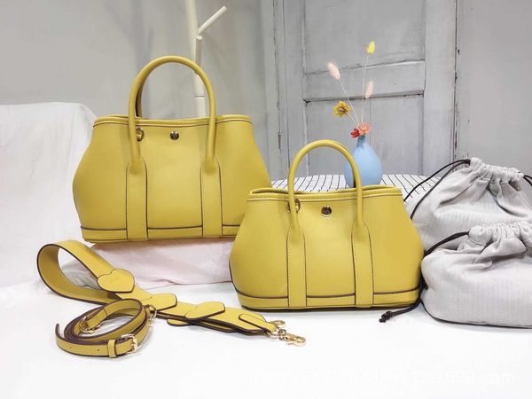 classic garden party tote bag women's bag 2023 new bucket large capacity imitation cow leather h family garden single shoulder portable
classic garden party tote bag women's bag 2023 new bucket large capacity imitation cow leather h family garden single shoulder portable