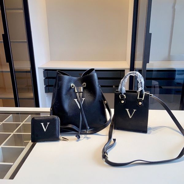 designer bag fashion personality three-piece set a group of three combination bags value temperament atmospheric combination bag
designer bag fashion personality three-piece set a group of three combination bags value temperament atmospheric combination bag