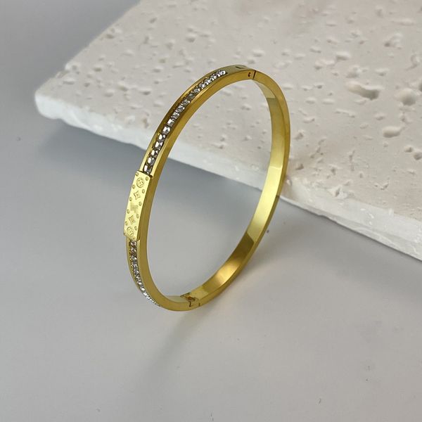 flower designer bracelet for men women opening women bangles elegant fashion brand brown leather bracelets with letters jewelry, Black
flower designer bracelet for men women opening women bangles elegant fashion brand brown leather bracelets with letters jewelry, Black