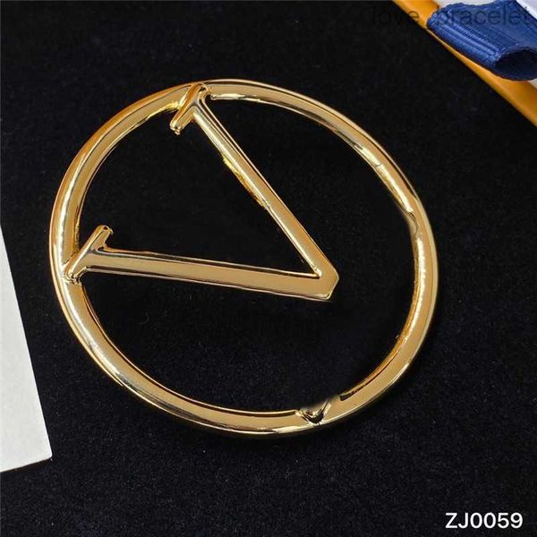men women designer brooch fashion suits pins woman dress accessory gold diamond pearl broche letter luxury jewelry brooches breastpin, Gray
men women designer brooch fashion suits pins woman dress accessory gold diamond pearl broche letter luxury jewelry brooches breastpin, Gray