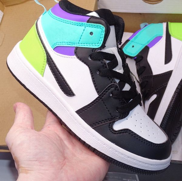 uv 1 1s mid kids basketball shoes 2023 toddler trainers patent bred volt gold cactus flower dark mocha children sneakers size 22-35, Black
uv 1 1s mid kids basketball shoes 2023 toddler trainers patent bred volt gold cactus flower dark mocha children sneakers size 22-35, Black