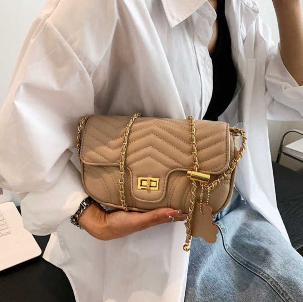 luxury 2023 factory direct sales new spring fashion shoulder trend small square crossbody bag women's live broadcast
luxury 2023 factory direct sales new spring fashion shoulder trend small square crossbody bag women's live broadcast