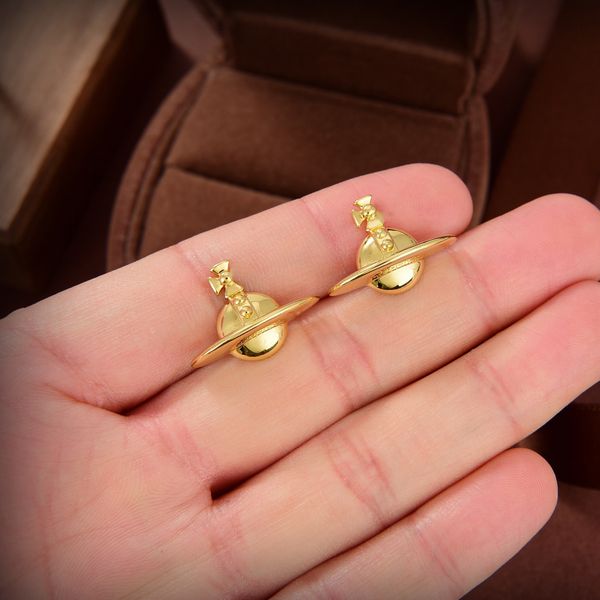 woman stud designer earrings gold hoop earing vivian orecchini luxury women pearl saturn earings jewelry westwood 397834, Golden;silver
woman stud designer earrings gold hoop earing vivian orecchini luxury women pearl saturn earings jewelry westwood 397834, Golden;silver