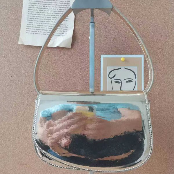 small designer 2023 diesels design d new bag letter single shoulder oblique cross underarm fashion handbag saddle square esyn
small designer 2023 diesels design d new bag letter single shoulder oblique cross underarm fashion handbag saddle square esyn