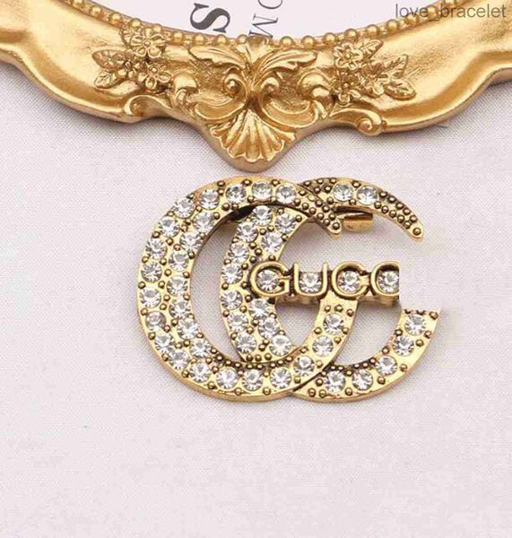 23ss 2color fashion brand designer g letters brooches 18k gold plated brooch vintage suit pin small sweet wind jewelry accessorie wedding pa, Gray
23ss 2color fashion brand designer g letters brooches 18k gold plated brooch vintage suit pin small sweet wind jewelry accessorie wedding pa, Gray