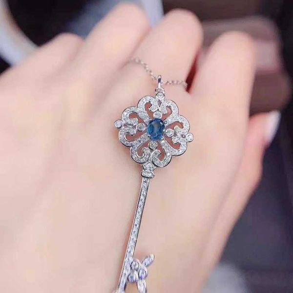 classic blue key necklace women's tiffay sunflower collar chain full of zircon fashion personality versatile high-quality, Silver
classic blue key necklace women's tiffay sunflower collar chain full of zircon fashion personality versatile high-quality, Silver