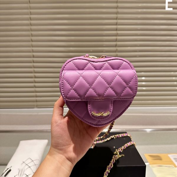 fashion women makeup bag leather diamond hardware metal c buckle matelasse chain handbag crossbody bags love princess coin purse card clip p
fashion women makeup bag leather diamond hardware metal c buckle matelasse chain handbag crossbody bags love princess coin purse card clip p