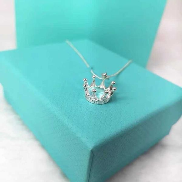 fashion tiffay crown necklace 925 sterling silver plated 18k gold diamondless hollow pendant chain
fashion tiffay crown necklace 925 sterling silver plated 18k gold diamondless hollow pendant chain