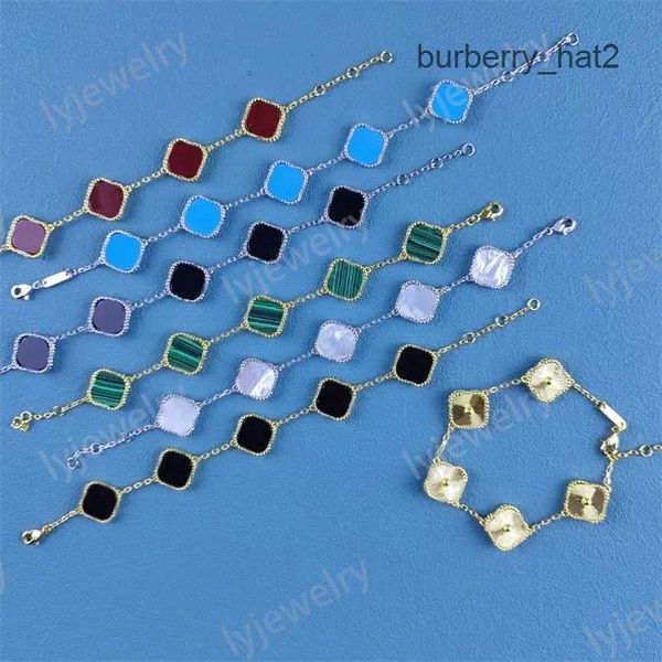 classic 4/four leaf clover designer bracelet white red blue agate shell women mother charms bracelets 18k gold plated luxury gift wedding fa, Golden;silver
classic 4/four leaf clover designer bracelet white red blue agate shell women mother charms bracelets 18k gold plated luxury gift wedding fa, Golden;silver