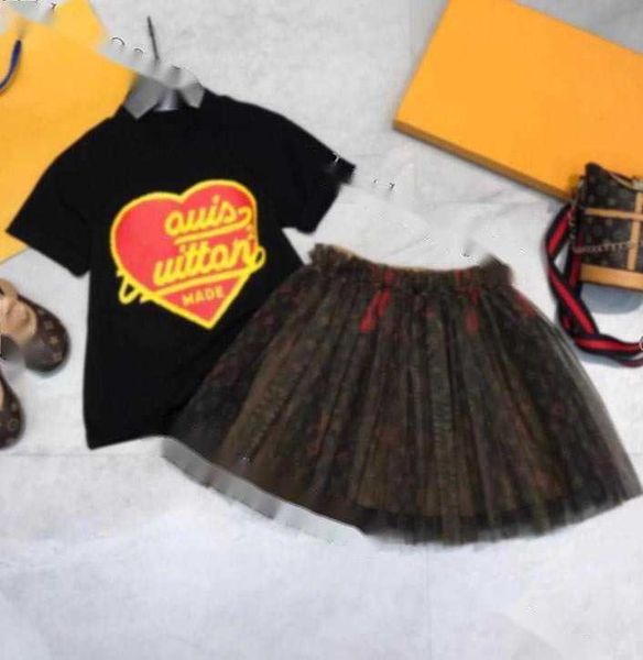 designer kids clothing luxury sets tshirt veil skirt fashion british fashion brand summer childrens treasures girls cotton two-piece shirt p, White
designer kids clothing luxury sets tshirt veil skirt fashion british fashion brand summer childrens treasures girls cotton two-piece shirt p, White