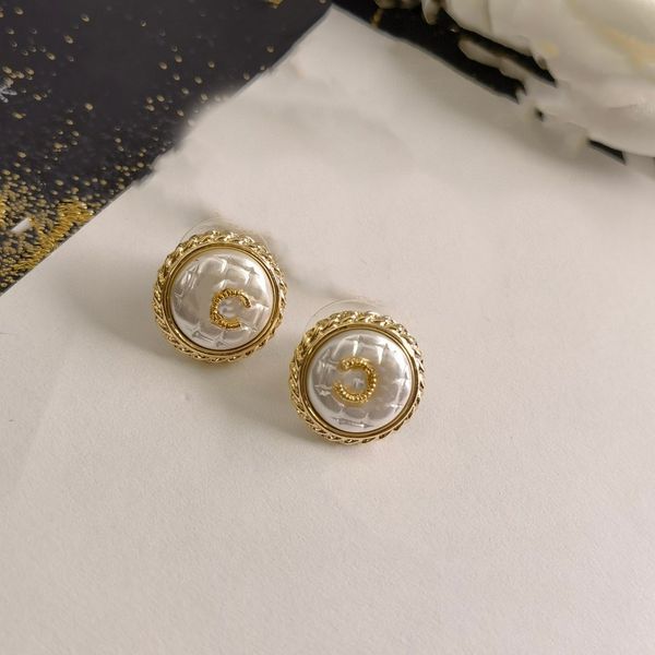 new woman stud c logo earrings designer letter hoop c earing women jewelry ccity double 4575, Golden;silver
new woman stud c logo earrings designer letter hoop c earing women jewelry ccity double 4575, Golden;silver