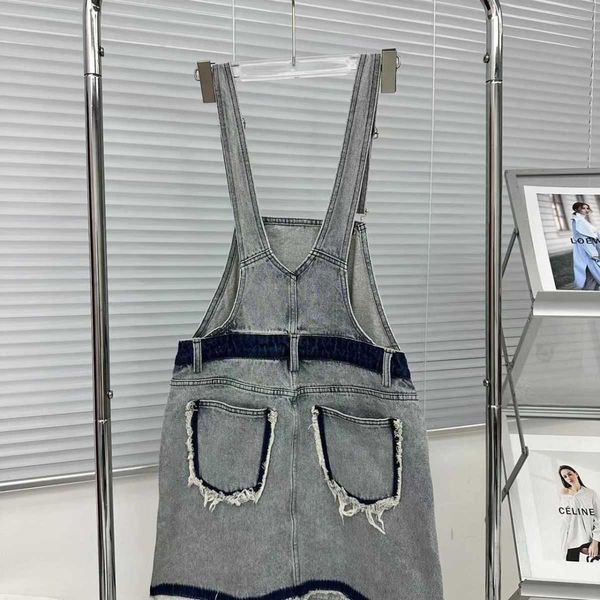summer ladies washed to do old letter printed denim back skirt, washed denim fabric comfortable anti-wrinkle, loose casual version of daily, Black
summer ladies washed to do old letter printed denim back skirt, washed denim fabric comfortable anti-wrinkle, loose casual version of daily, Black