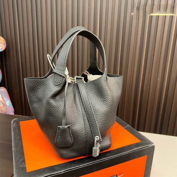 classic basket bag luxury designer bag fashion women's shoulder bag elegant handbag large capacity bag leather purse 2 sizes 6 colors
classic basket bag luxury designer bag fashion women's shoulder bag elegant handbag large capacity bag leather purse 2 sizes 6 colors