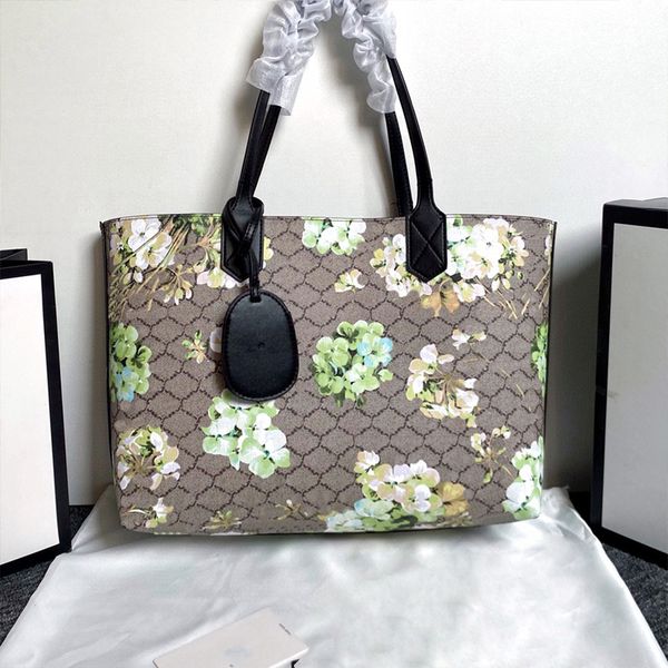 large capacity portable handbag womens leather printed bag classic solid color commuter bag multi-functional waterproof shopping bag 368568
large capacity portable handbag womens leather printed bag classic solid color commuter bag multi-functional waterproof shopping bag 368568