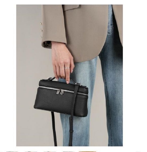 the first layer cowhide women's bag 2023 new gigi the same handbag crossbody bag 02
the first layer cowhide women's bag 2023 new gigi the same handbag crossbody bag 02