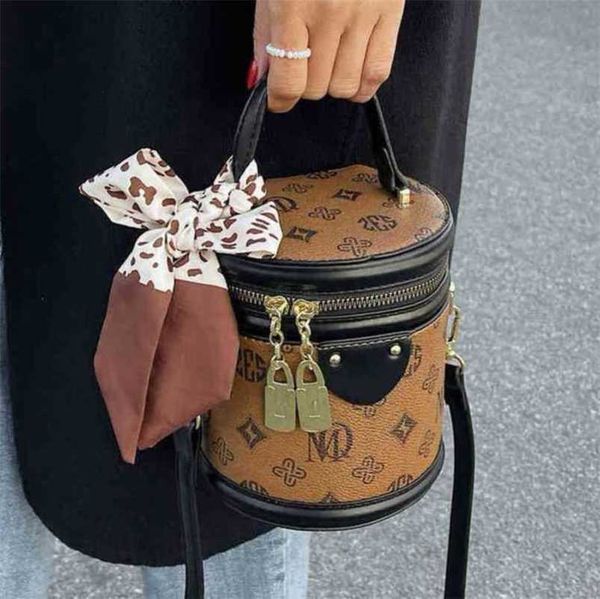 2023 new luxury bags popular small female minority shoulder messenger and style portable bucket djse
2023 new luxury bags popular small female minority shoulder messenger and style portable bucket djse