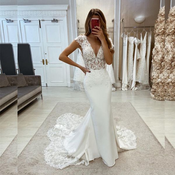 plus size lace bling long mermaid wedding dress see through shine wedding dresses v neck appliques bridal gown, White
plus size lace bling long mermaid wedding dress see through shine wedding dresses v neck appliques bridal gown, White