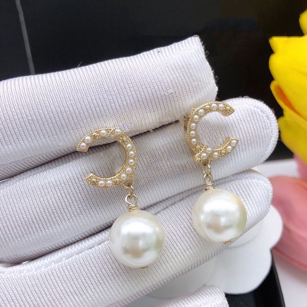 stud c earring ccity designer luxury jewelry women earing classics c logo hoop pearl earrings fashion accessories woman gdsfdscxz, Golden;silver
stud c earring ccity designer luxury jewelry women earing classics c logo hoop pearl earrings fashion accessories woman gdsfdscxz, Golden;silver