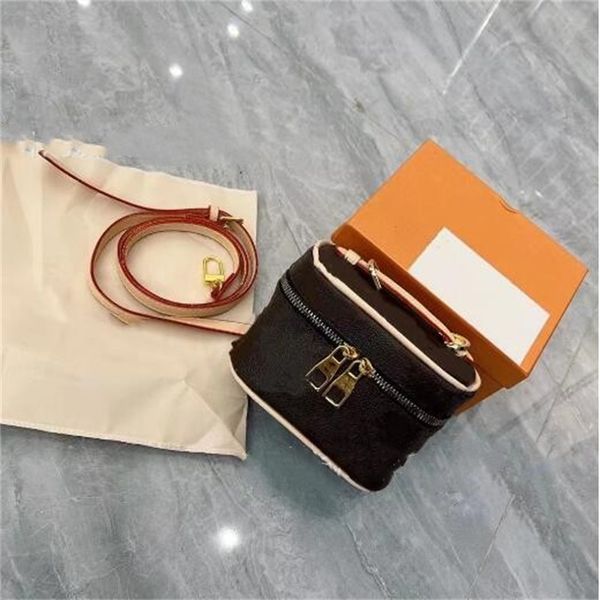 women's fashion luxury cosmetic bags makeup bag women designers toiletry travel pouch ladies brand purses handbags
women's fashion luxury cosmetic bags makeup bag women designers toiletry travel pouch ladies brand purses handbags