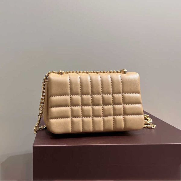 bube designer bag women lattice chain shoulder bags purse luxury handbag flip cloud leather messenger purses luxurious crossbody bag 230615
bube designer bag women lattice chain shoulder bags purse luxury handbag flip cloud leather messenger purses luxurious crossbody bag 230615
