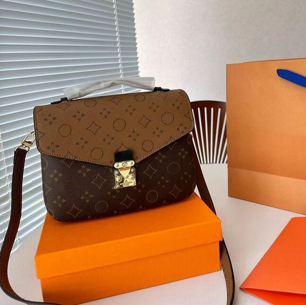 trend luxury designer messenger bag ladies handbag messenger bag oxidized leather shoulder bag handbag wallet
trend luxury designer messenger bag ladies handbag messenger bag oxidized leather shoulder bag handbag wallet