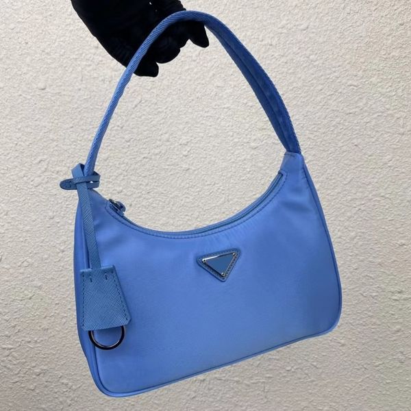 totes luxurys handbags designer bag fashion bags lightweight and practical underarm bagusing imported original parachute fabric lady bags bl
totes luxurys handbags designer bag fashion bags lightweight and practical underarm bagusing imported original parachute fabric lady bags bl