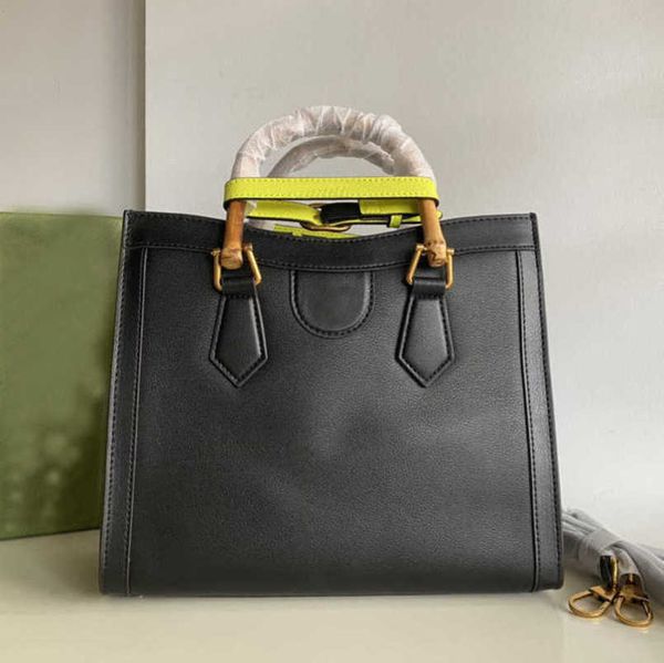new luxury 2023 factory direct sales genuine leather joint portable g family women's bamboo wide shoulder strap half round saddle cross
new luxury 2023 factory direct sales genuine leather joint portable g family women's bamboo wide shoulder strap half round saddle cross