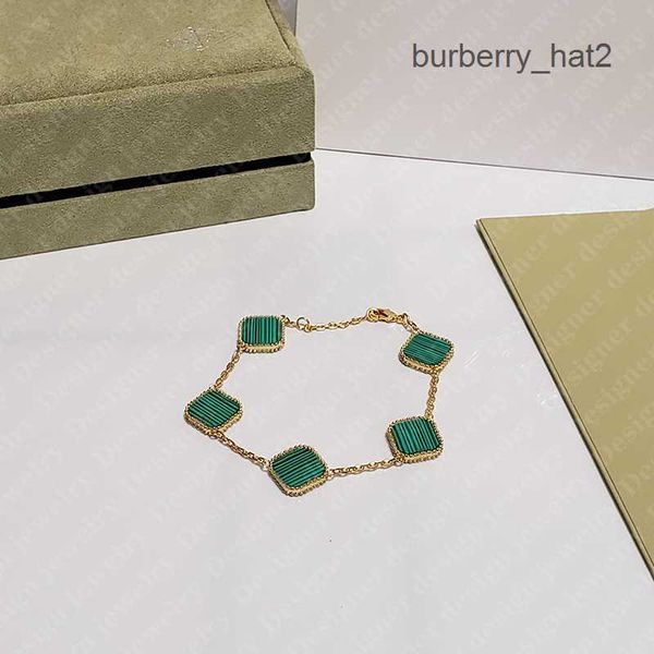 luxury classic 4/four leaf clover charm bracelets designer chain 18k gold shell for girl wedding mother' day fashion jewelry women gift, Golden;silver
luxury classic 4/four leaf clover charm bracelets designer chain 18k gold shell for girl wedding mother' day fashion jewelry women gift, Golden;silver
