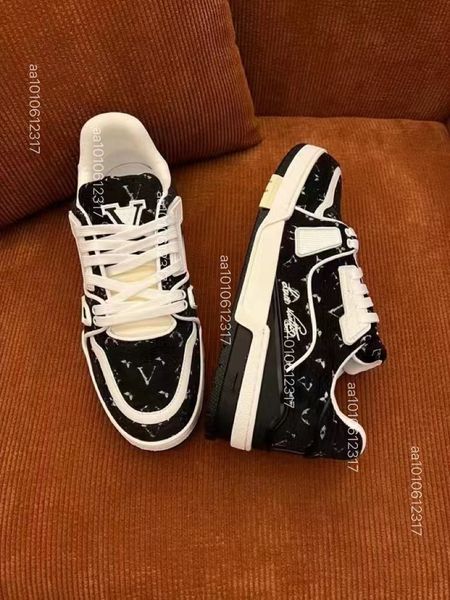 designer luxurys trainer casual shoes for men womens white natural green grey cream black burgundy purple mens sports sneakers trainers 35-4
designer luxurys trainer casual shoes for men womens white natural green grey cream black burgundy purple mens sports sneakers trainers 35-4
