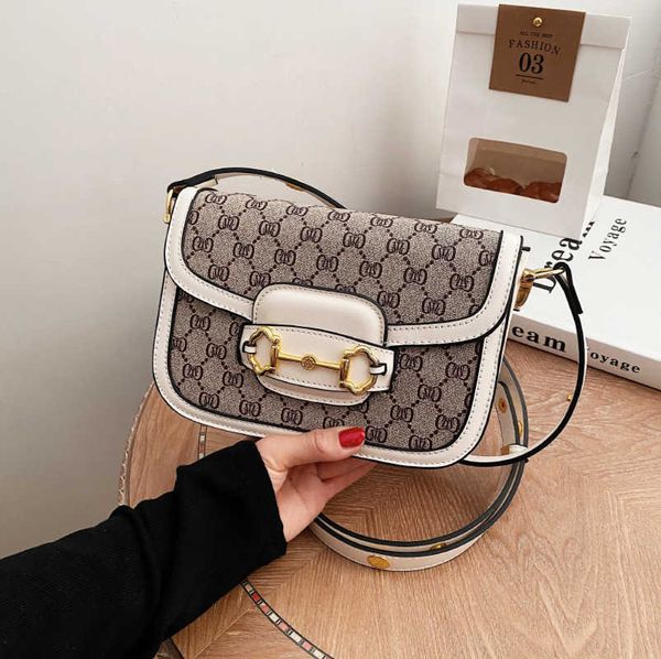 designer 2023 factory direct sales large capacity new wine god luxury shoulder crossbody leather small square women's underarm bag hand
designer 2023 factory direct sales large capacity new wine god luxury shoulder crossbody leather small square women's underarm bag hand