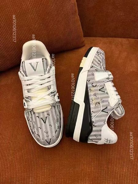 designer luxurys trainer casual shoes for men womens white natural green grey cream black burgundy purple mens sports sneakers trainers 35-4
designer luxurys trainer casual shoes for men womens white natural green grey cream black burgundy purple mens sports sneakers trainers 35-4