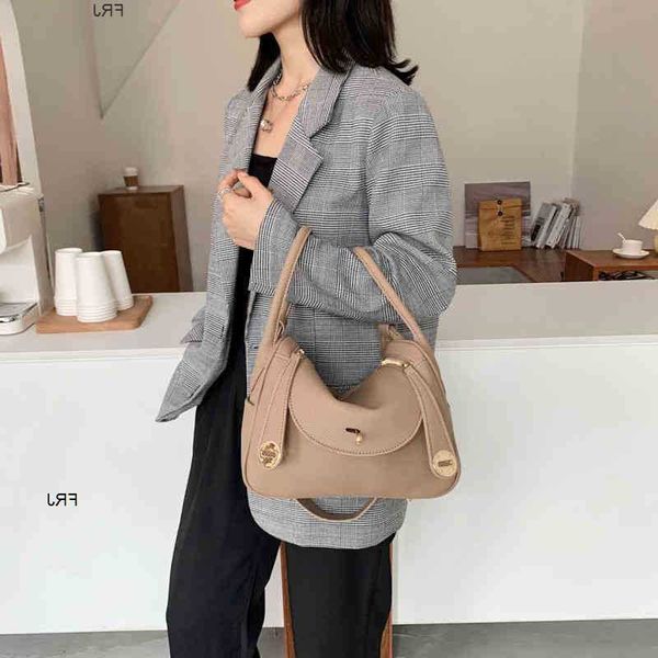 designer lindys bags h ermes womens shoulderbag little ck bag 2023 new fashion large capacity leather texture single shoulder diagonal hand
designer lindys bags h ermes womens shoulderbag little ck bag 2023 new fashion large capacity leather texture single shoulder diagonal hand
