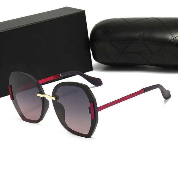 52% off wholesale of sunglasses new women's polarized fashion large frame personalized sunshade sunglasses driving fishing glasses 568, White;black
52% off wholesale of sunglasses new women's polarized fashion large frame personalized sunshade sunglasses driving fishing glasses 568, White;black