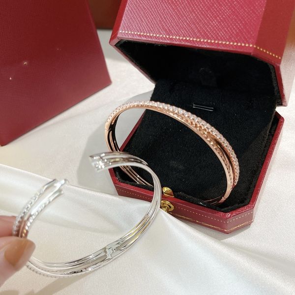luxury bangle bracelet brand designer trinity s925 sterling silver three full crystal cross bangle for women with box party gift jewelry, Black
luxury bangle bracelet brand designer trinity s925 sterling silver three full crystal cross bangle for women with box party gift jewelry, Black